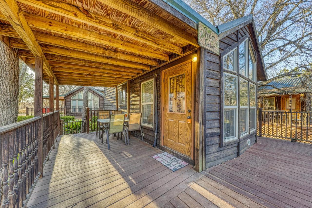 Willa The Pecan @ Mendelbaum Winery Guest Cabins Fredericksburg Zewnętrze zdjęcie